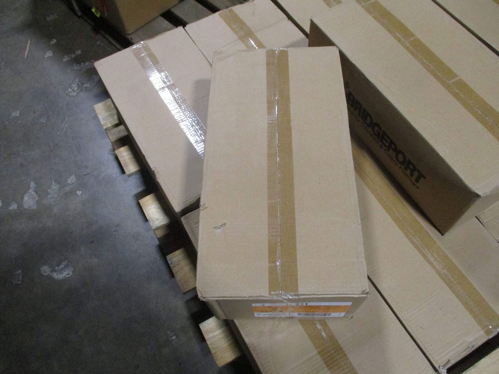 Bridgeport Set - Screw EMT Connector 231 3/4" * Lot of 250 * New Surplus