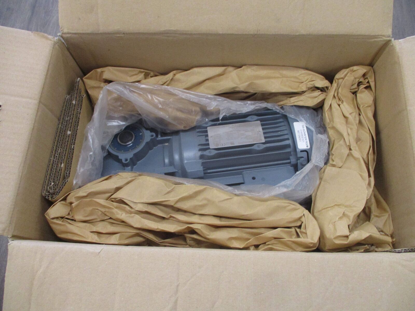 Sew-Eurodrive Gearmotor WA30 DRE80M4/M0 1SN361 1HP Ratio 6.57:1 266RPM Output Ne