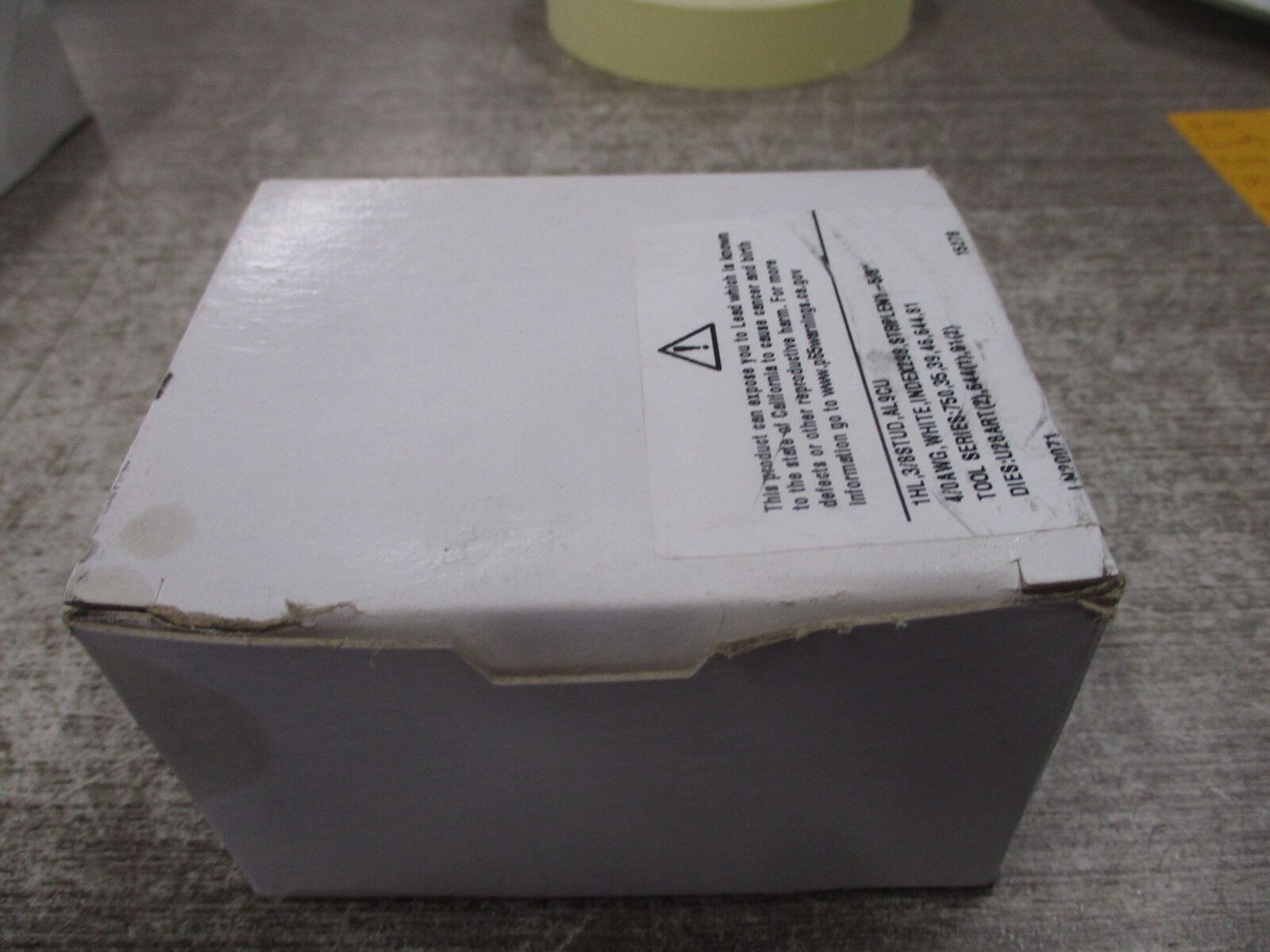 Burndy Hylug Crimp Lug YA28A1 4/0 1-Hole * Box of 5 * New Surplus