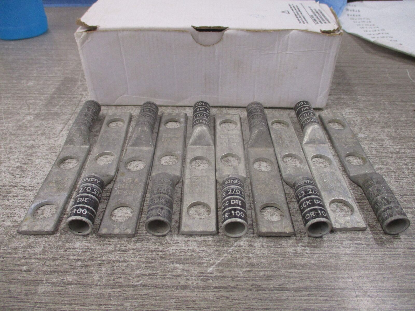 Burndy Hylug Crimp Lug YA262N 2-Hole 2/0 * Box of 10 * New Surplus
