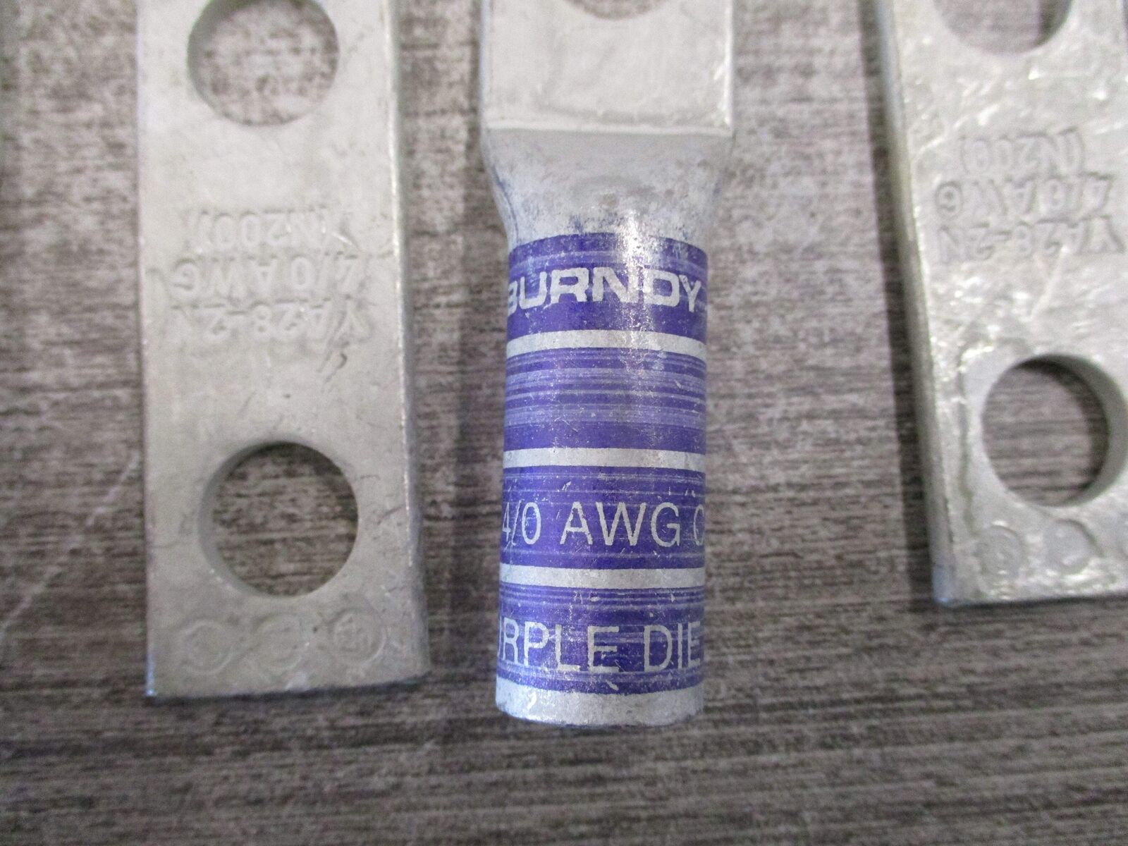 Burndy Hylug Crimp Lug YA282N 2-Hole 4/0 * Box of 10 * New Surplus