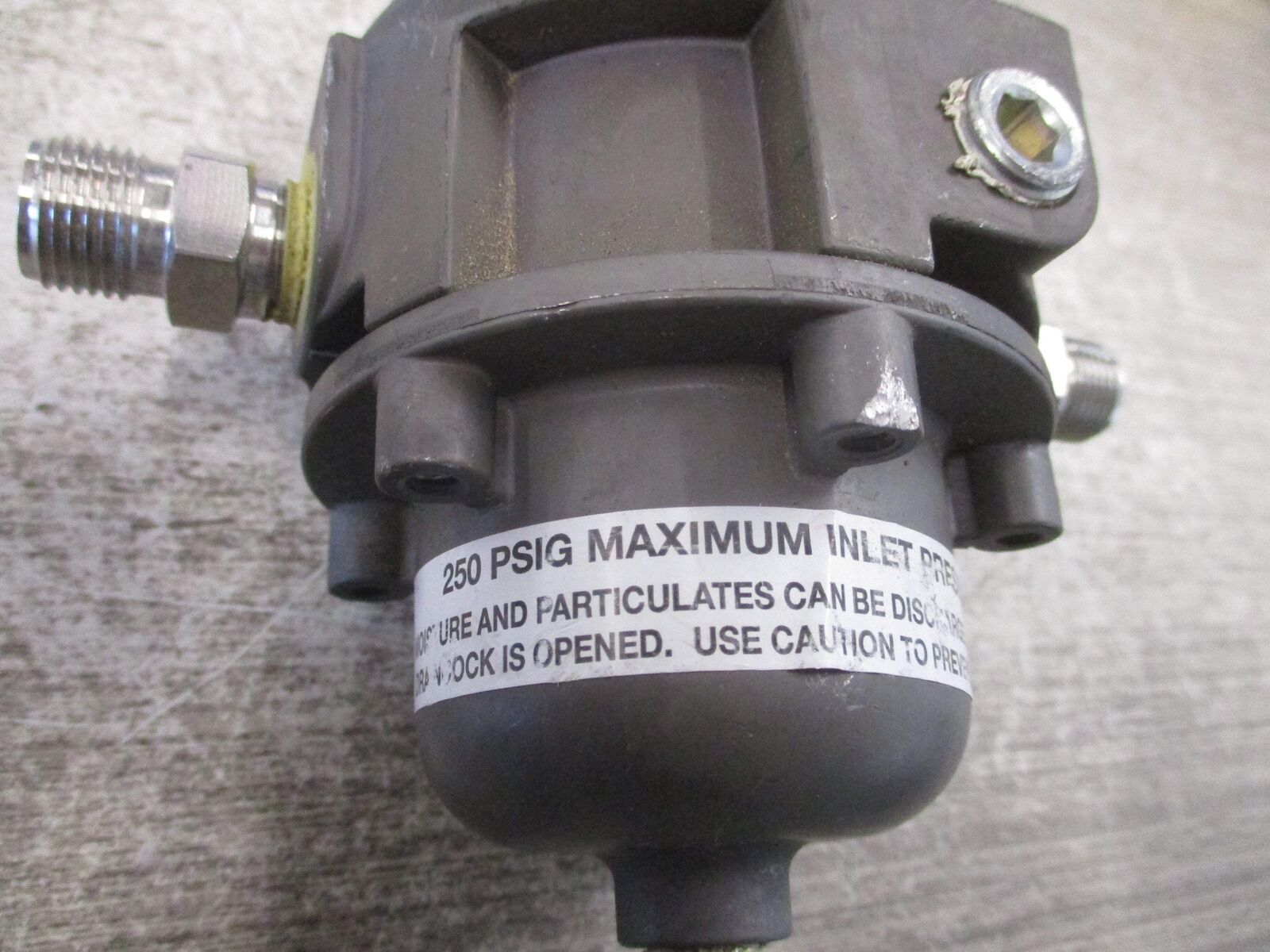 ITT Conoflow Regulator FR25XSKEX15 Range: 0-60PSI Used