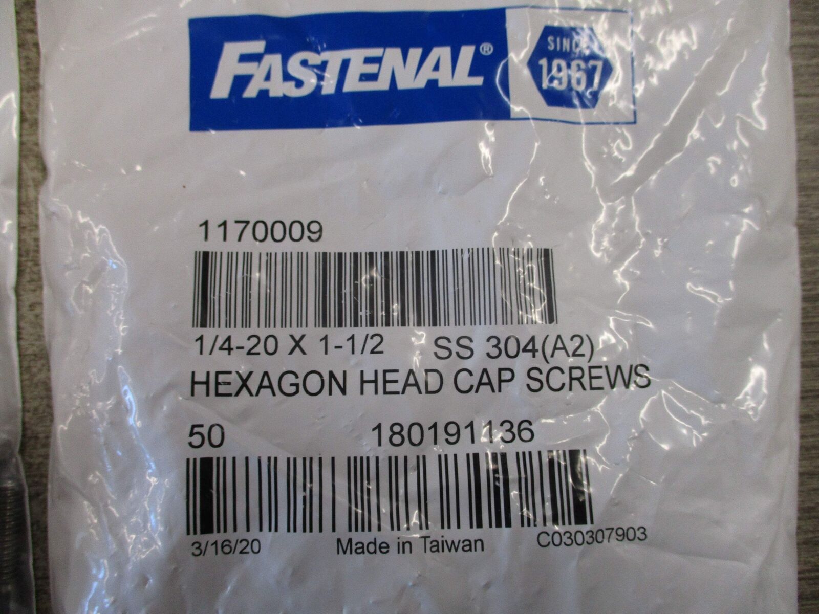 fastenal Stainless Steel Hexagon Head Cap Screw 1170009 1/4-20 X 1-1/2 * 2 Bags