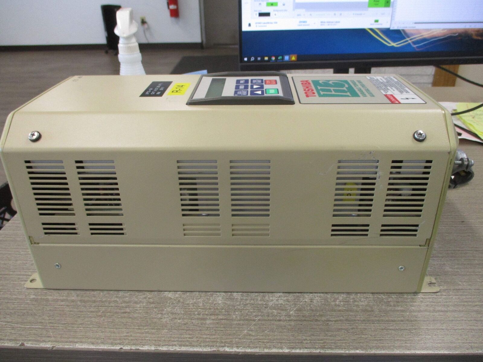 Toshiba H3 AC Drive VT130H3U2080 7.5HP 3Ph Input: 208/230V 27A 3P 50/60Hz Output