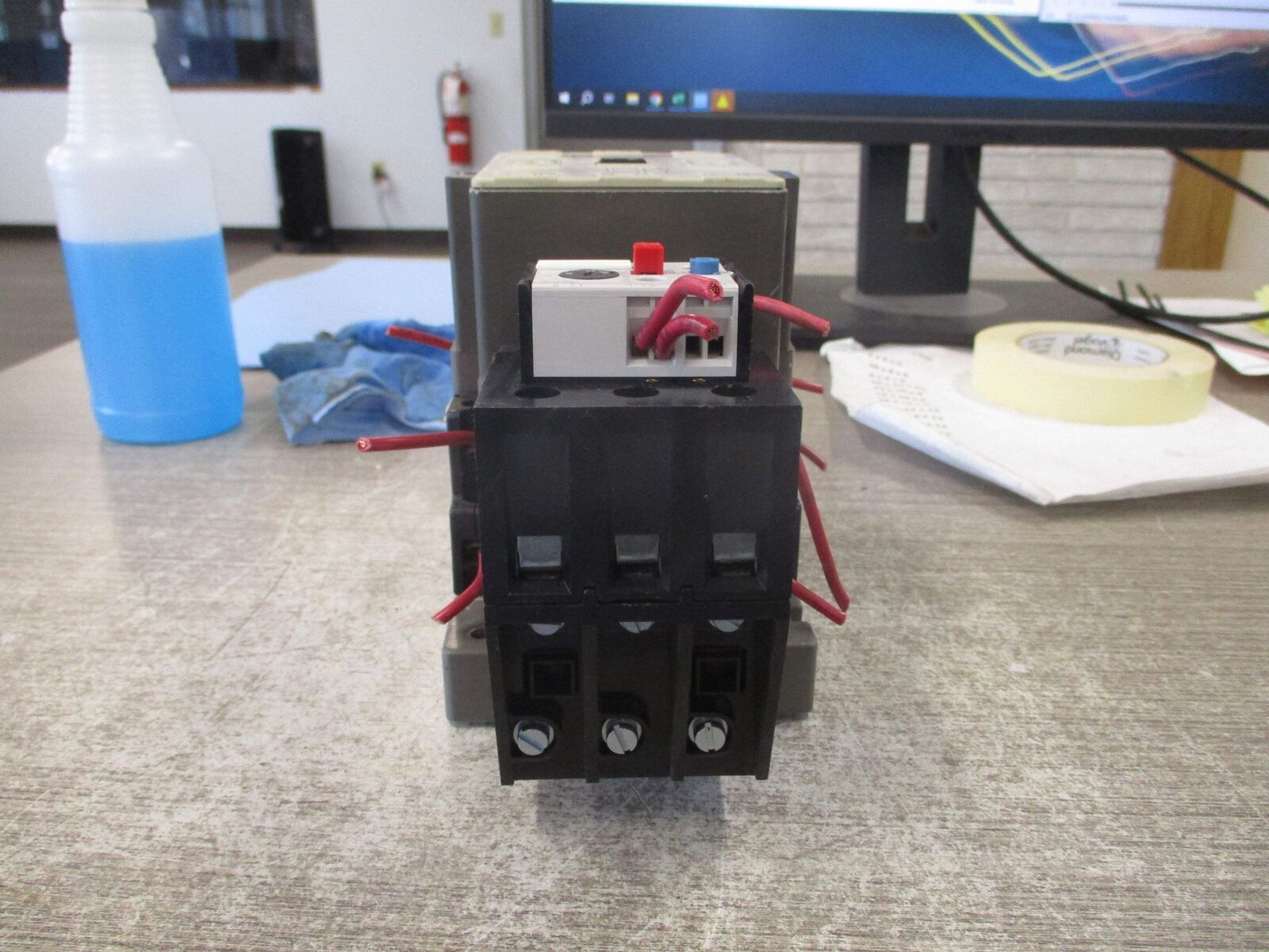 Siemens Size 3 Starter CXL 30*3/3UA58 00-2U 120V Coil Trip: 63-80A Used