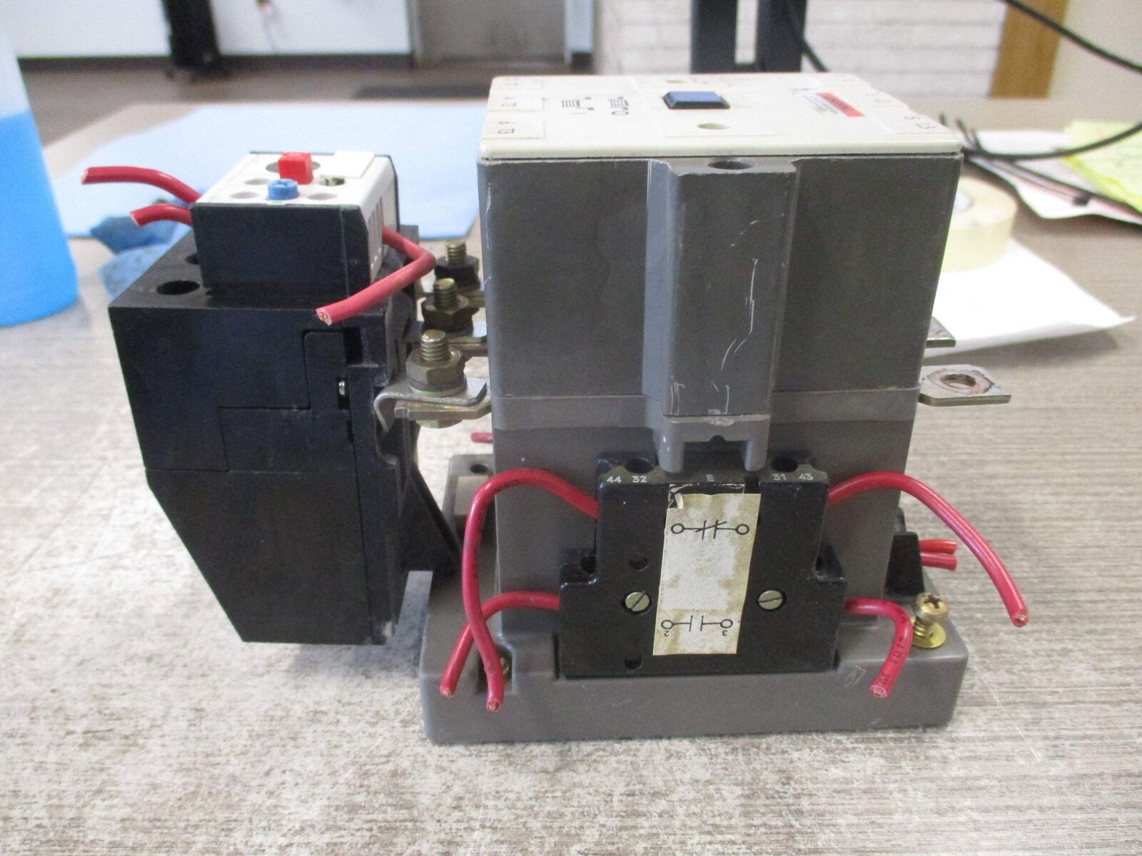 Siemens Size 3 Starter CXL 30*3/3UA58 00-2U 120V Coil Trip: 63-80A Used