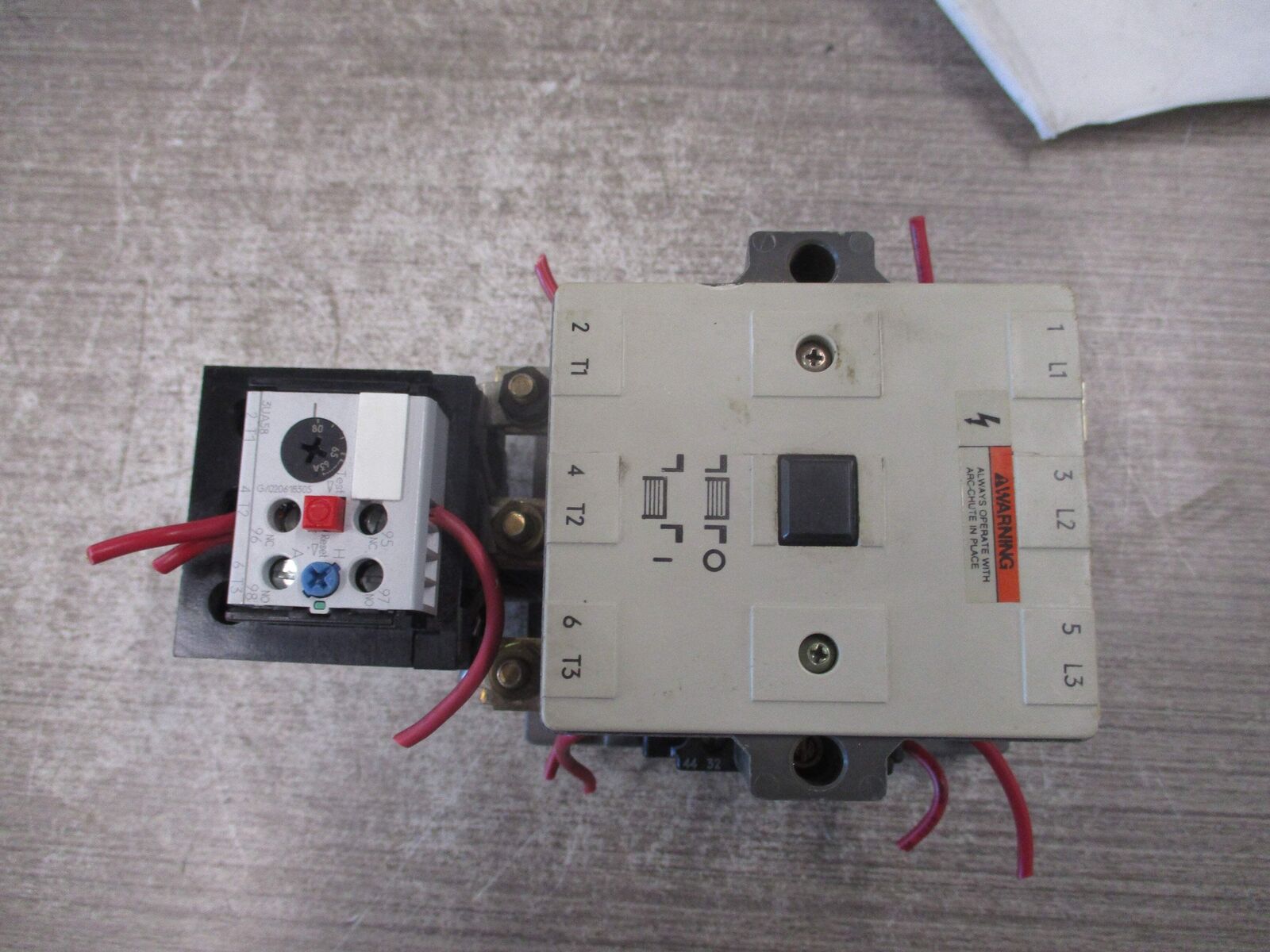 Siemens Size 3 Starter CXL 30*3/3UA58 00-2U 120V Coil Trip: 63-80A Used