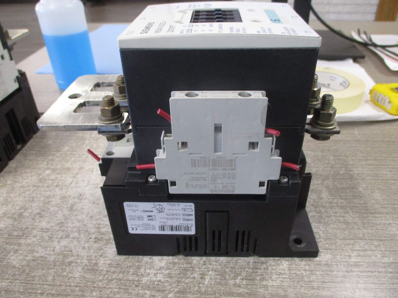 Siemens Size 4 Contactor D37977 440-480V Coil Used