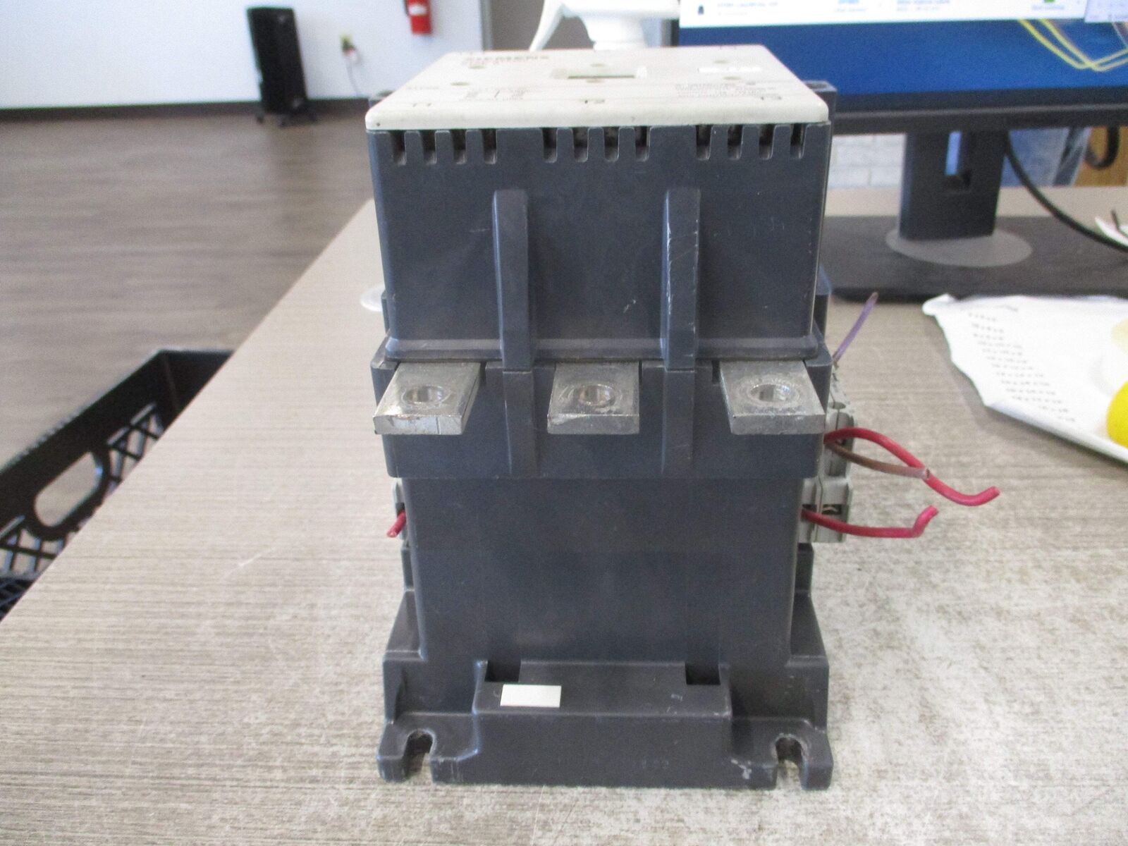 Siemens Size 5 Contactor 3TF56 460V Coil 270A 600V Used