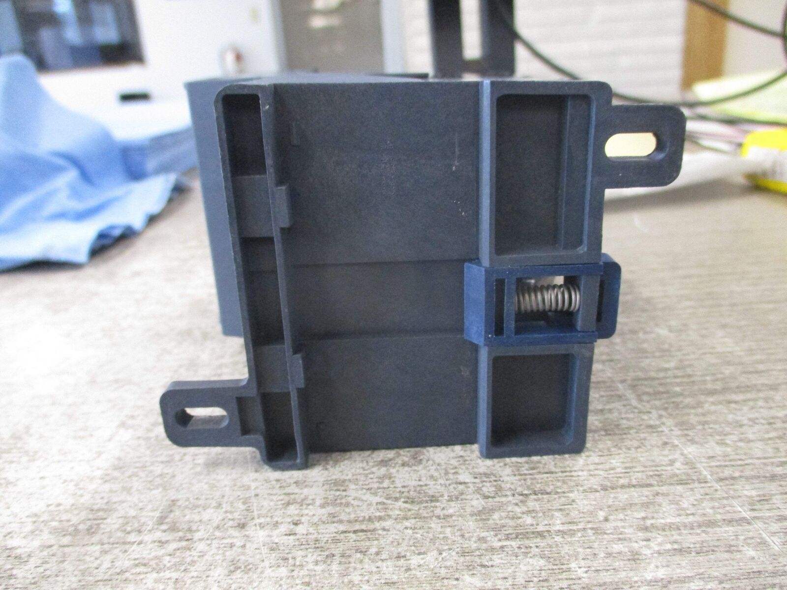 Schneider Electric Solid State Overload LR2D3557 Trip: 37-50A 600V W/DIN-Rail Ad