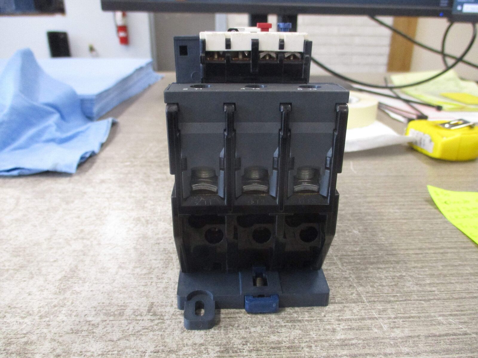Schneider Electric Solid State Overload LR2D3557 Trip: 37-50A 600V W/DIN-Rail Ad