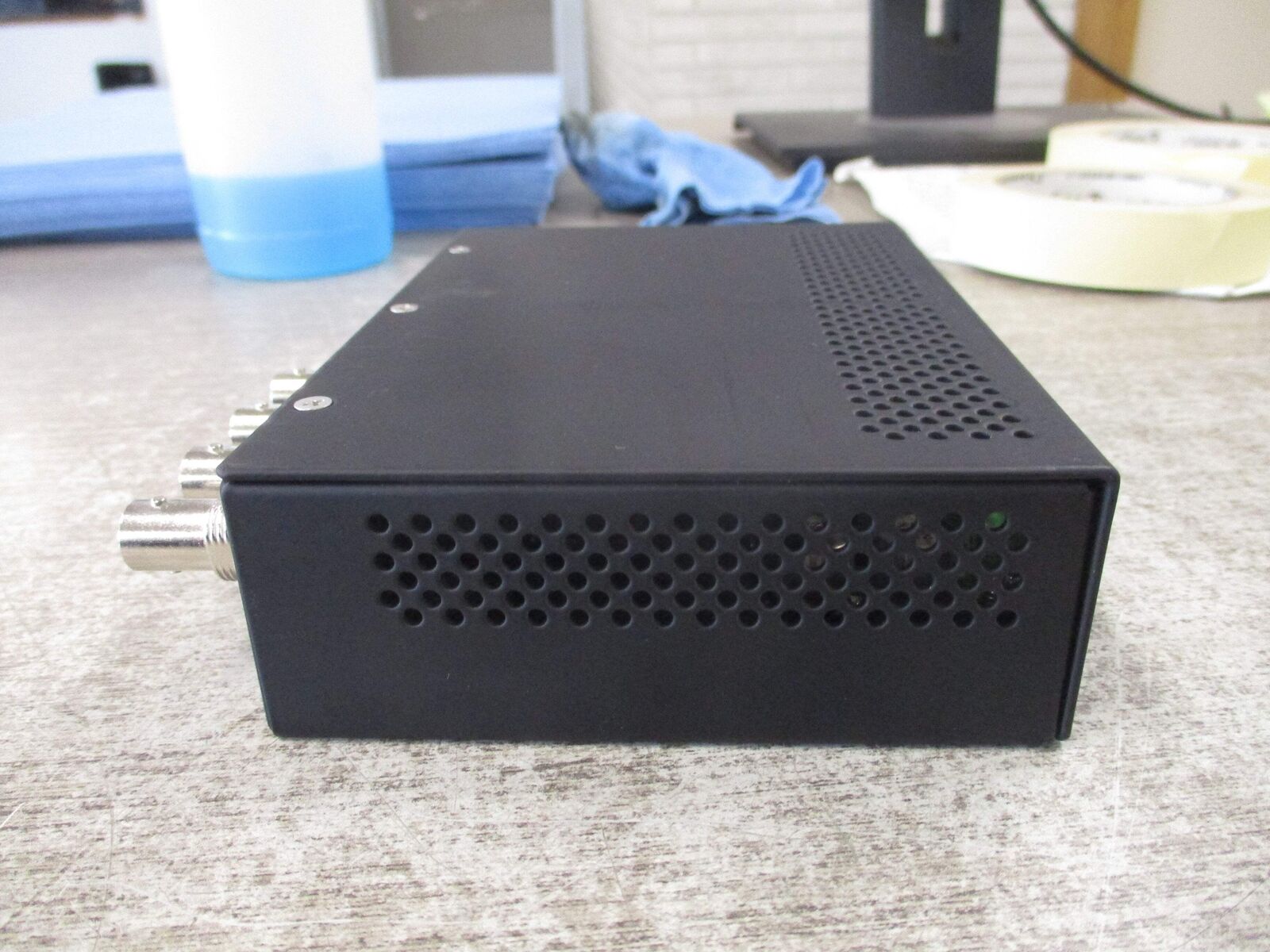 Avigilon Analog Video Encoder ENC-4P-H264 12VDC 24VAC 4-Port Used