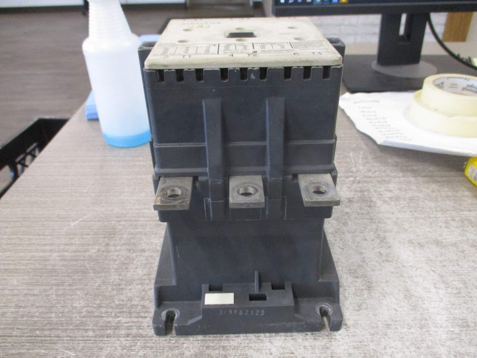 Siemens Contactor 3TF52 Size 4 135A 600V 460V Coil Used