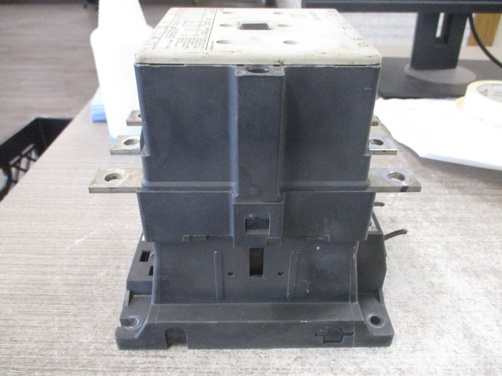 Siemens Contactor 3TF52 Size 4 135A 600V 460V Coil Used