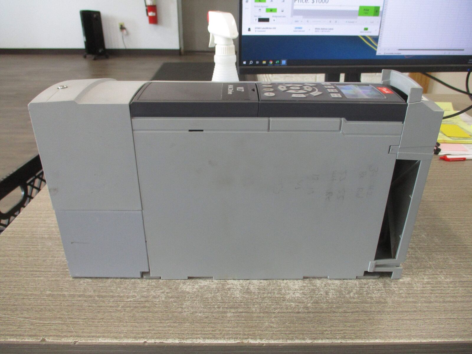 Danfoss VLT AC Drive 131F0700 5HP 3Ph Input: 3X200-240V 50/60Hz 15.0A Output: 3X