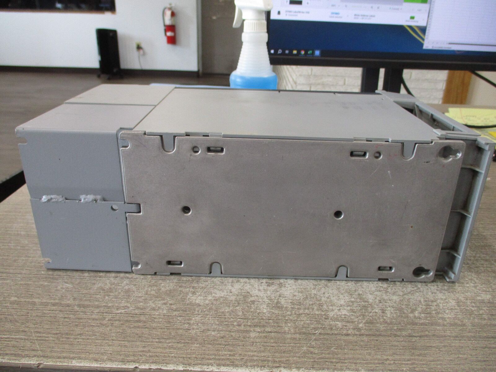 Danfoss VLT AC Drive 131F0700 5HP 3Ph Input: 3X200-240V 50/60Hz 15.0A Output: 3X