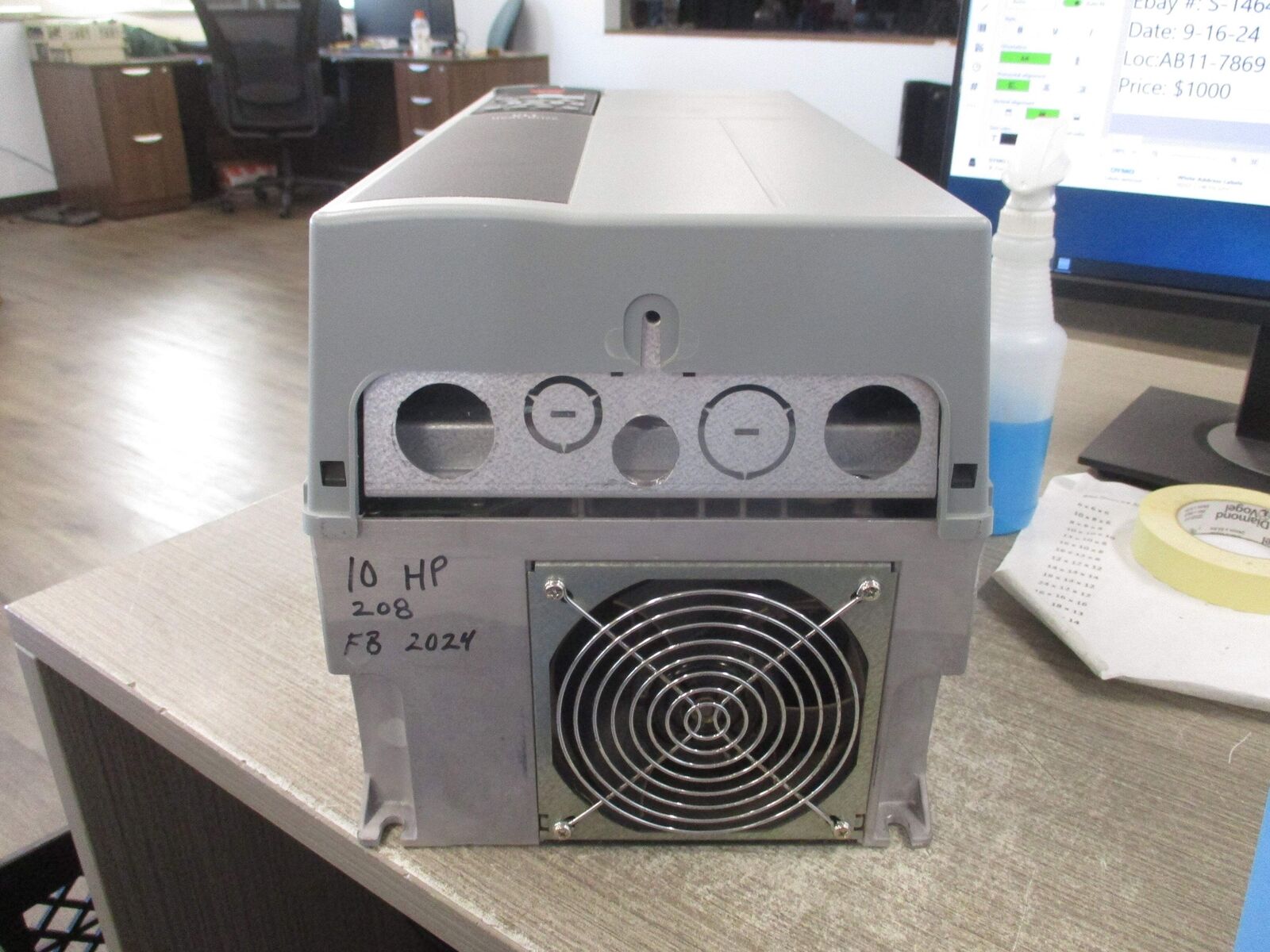 Danfoss VLT AC Drive 131B9144 10HP 3Ph Input:3x200-24V 50/60Hz 28A Output:3x0-Vi