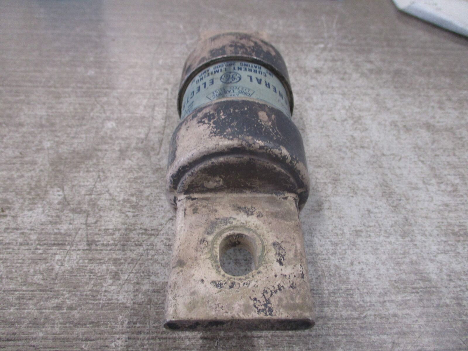 GE Fuse GF8B600 600A 600V Used