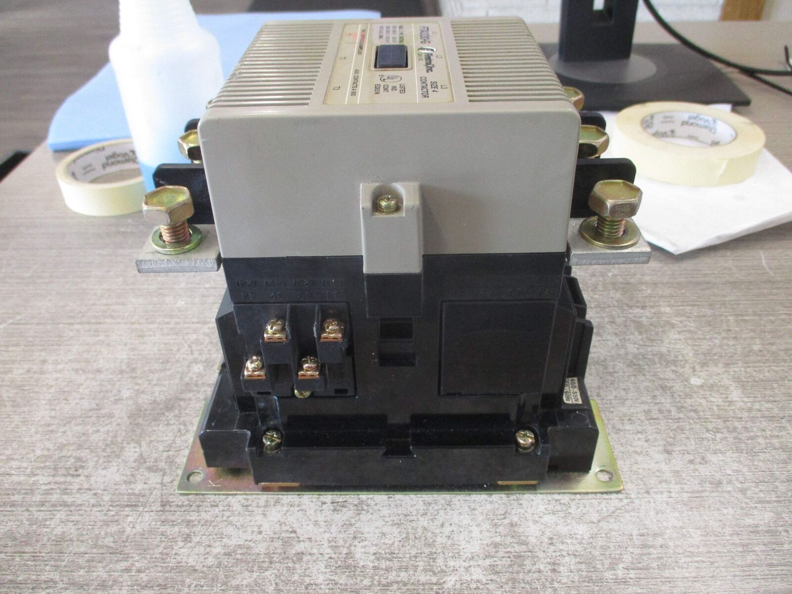 Firetrol Size 4 Contactor FTA330-G 460-550V Coil 200A 600V *Missing (1) Terminal
