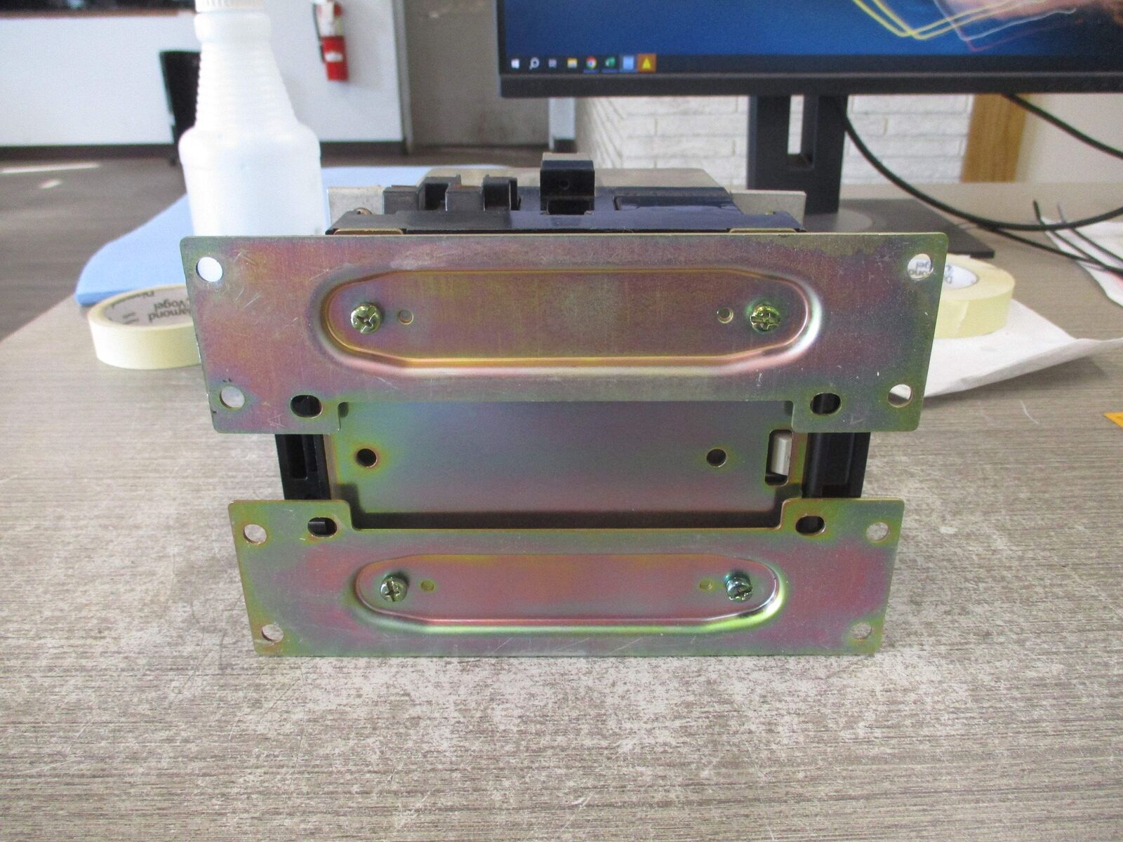 Firetrol Size 4 Contactor FTA330-G 460-550V Coil 200A 600V *Missing (1) Terminal