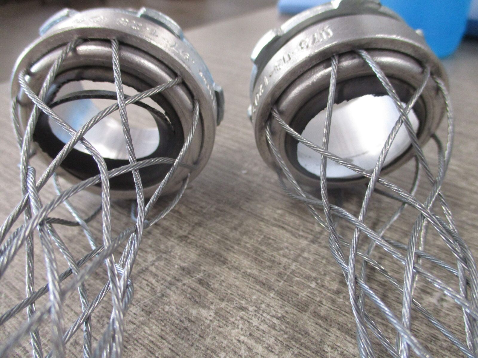 Kellems Strain Relief Grip 073-03-1205 0.97-1.25 *Lot of 2* *No Gasket* Used