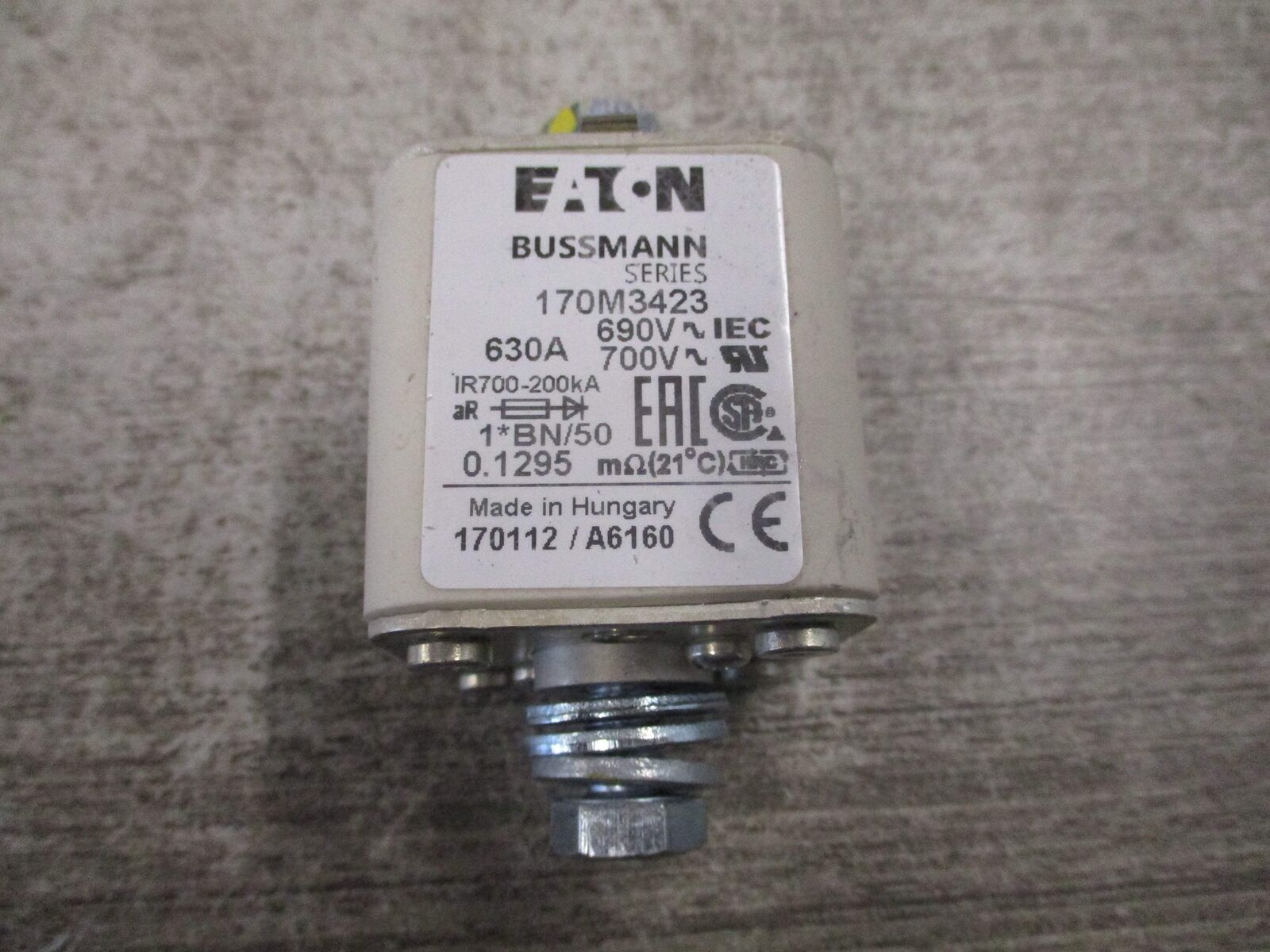 Bussmann Fuse 170M3423 630A 700V W/Bolts Used