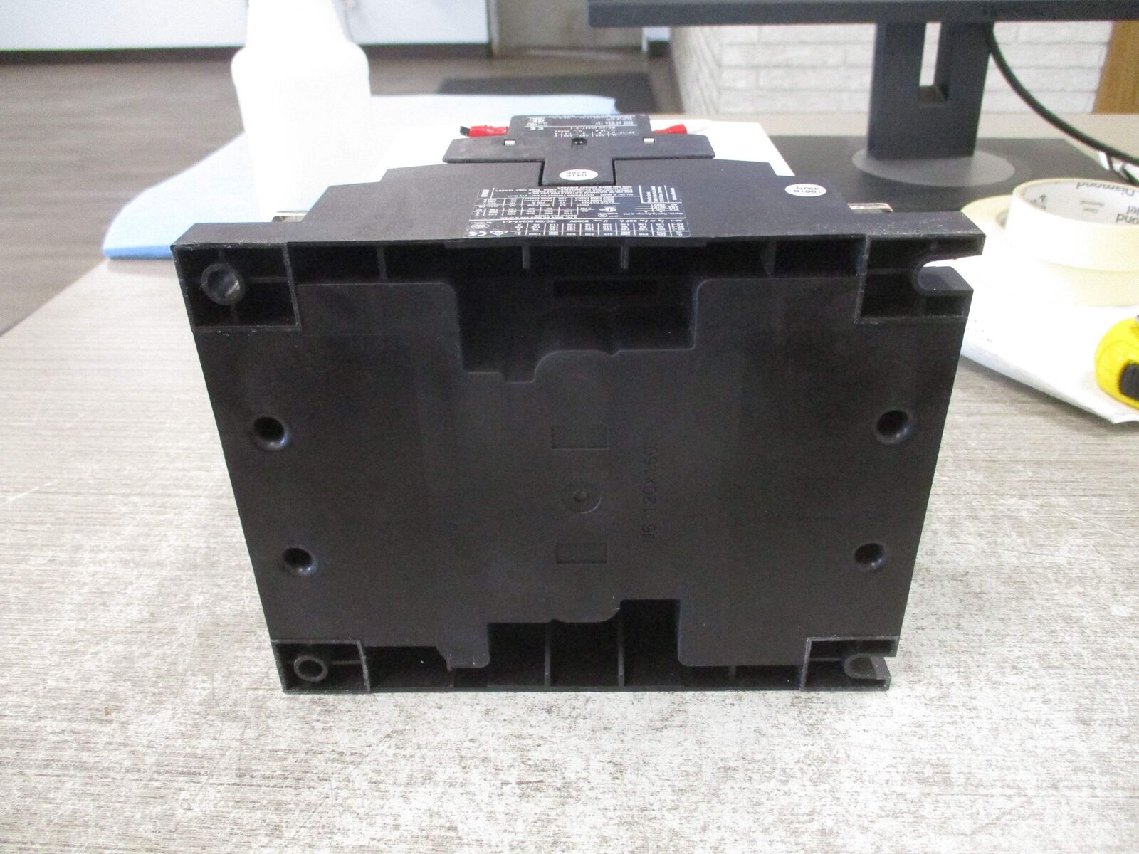 Eaton Contactor DIL M185A XTCE185H 48-60VDC Coil 225A 600V Used