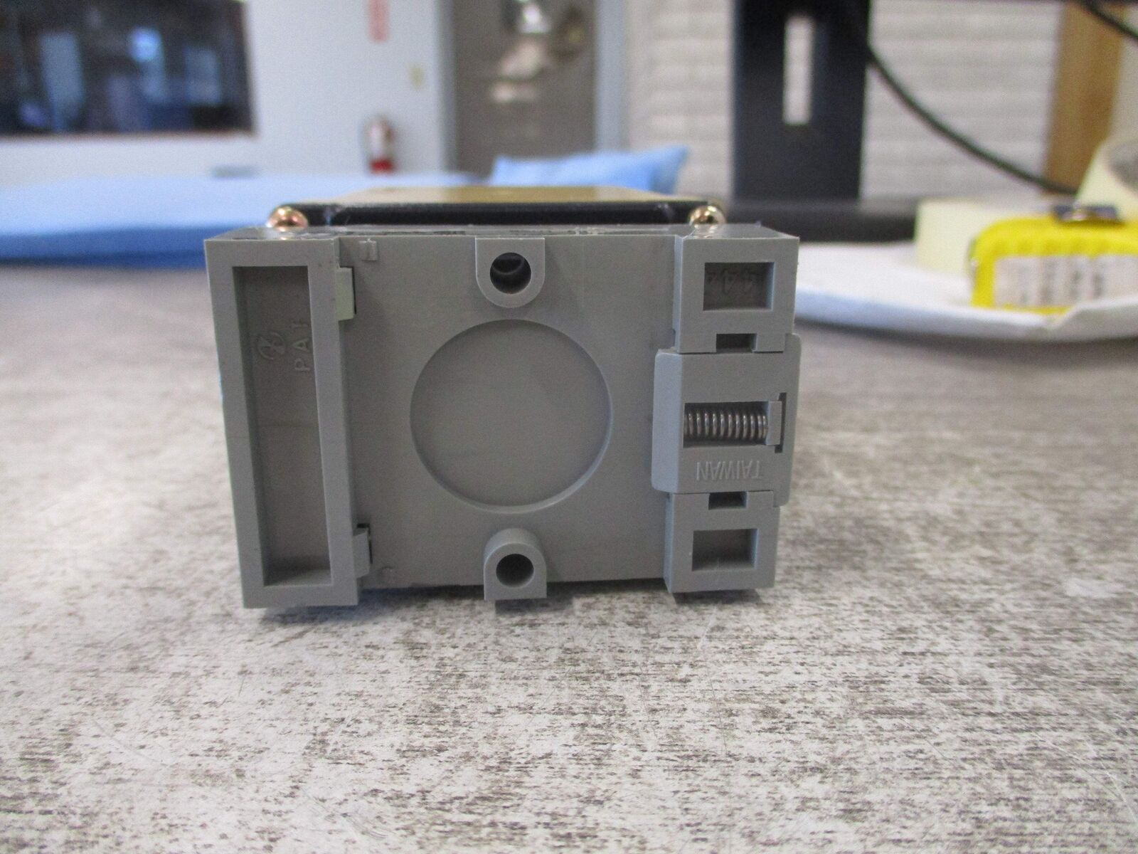 Square D Electrical Timing Relay 9050 JCK15V20 Ser. B Range: 1.8-180 Sec W/Base