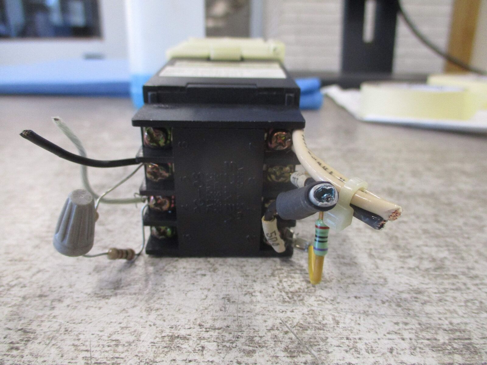 Omega Temperature Controller CN4421CV-F1 *Cracked Cover* Used
