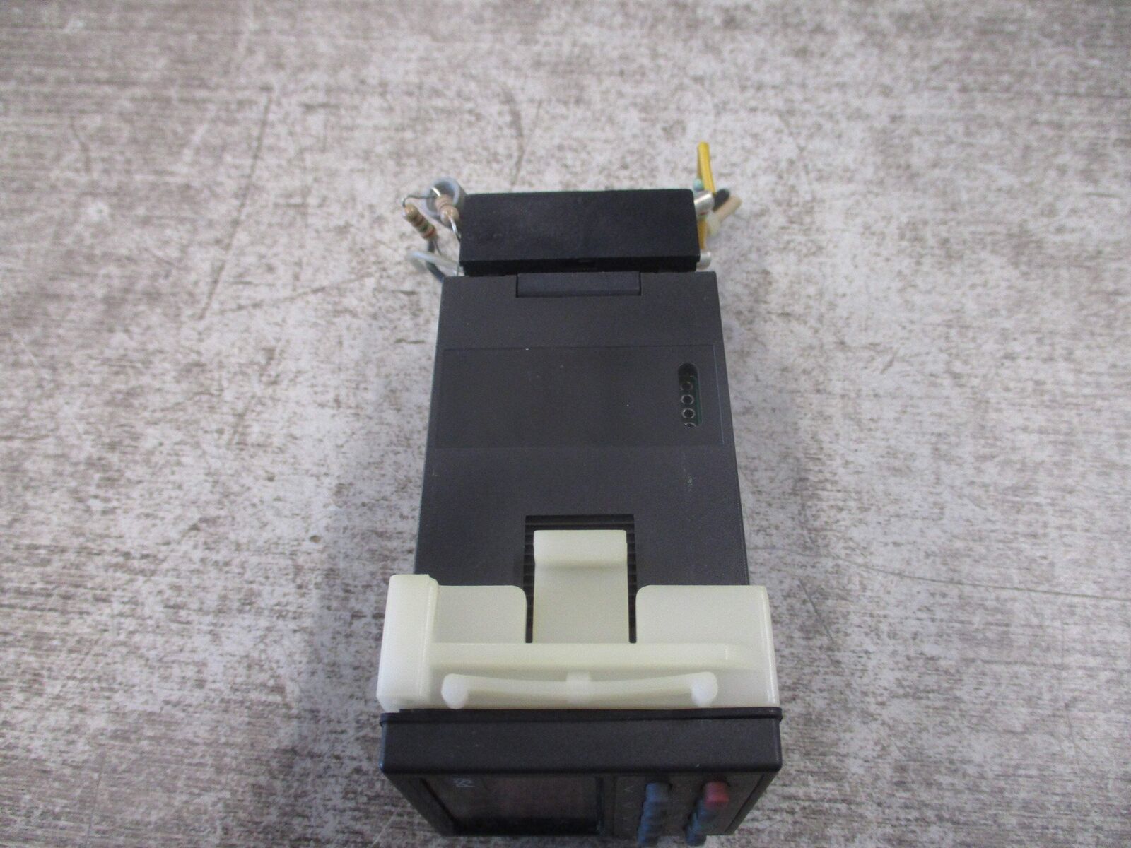 Omega Temperature Controller CN4421CV-F1 *Cracked Cover* Used