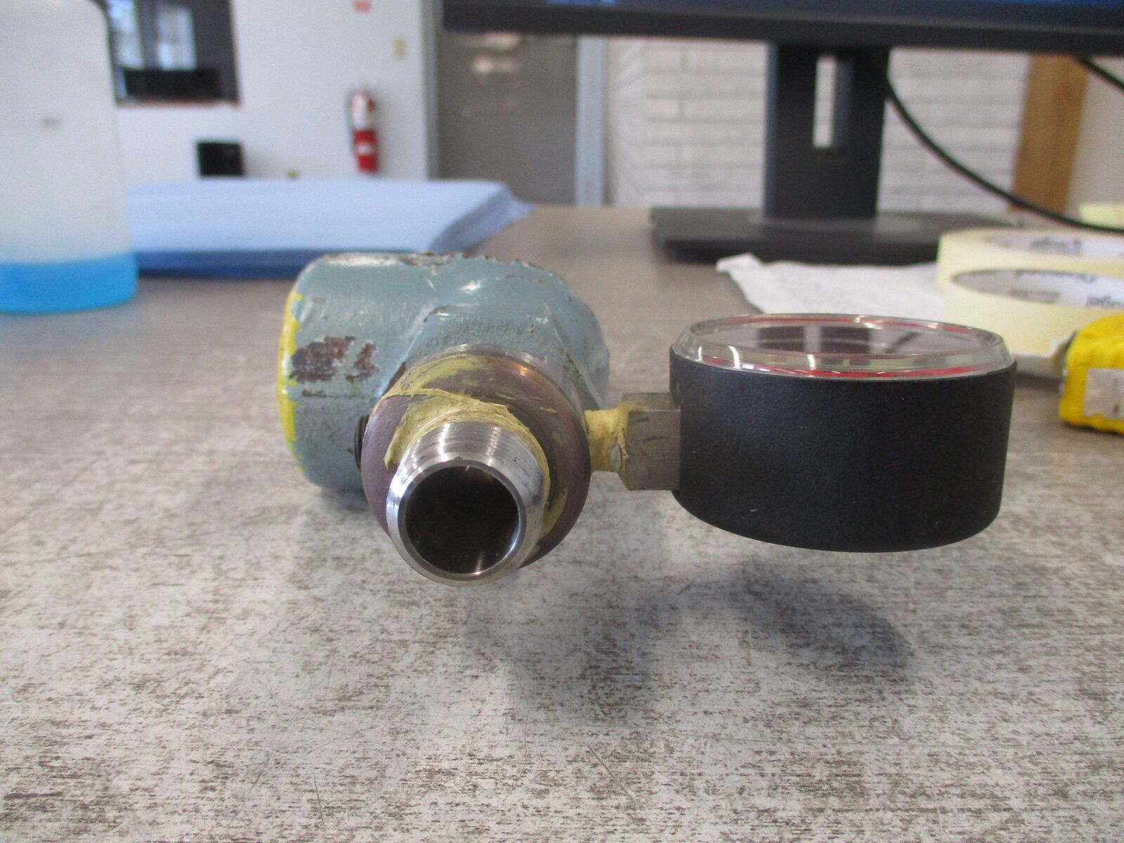 Cyrus Shank Safety Relief Valve 803 1/2" 689SCFM 300PSIG W/Gauge Used