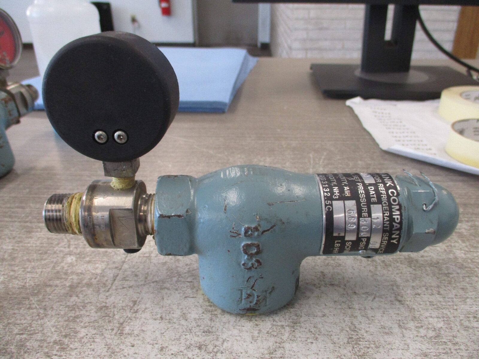 Cyrus Shank Safety Relief Valve 803 1/2" 689SCFM 300PSIG W/Gauge Used