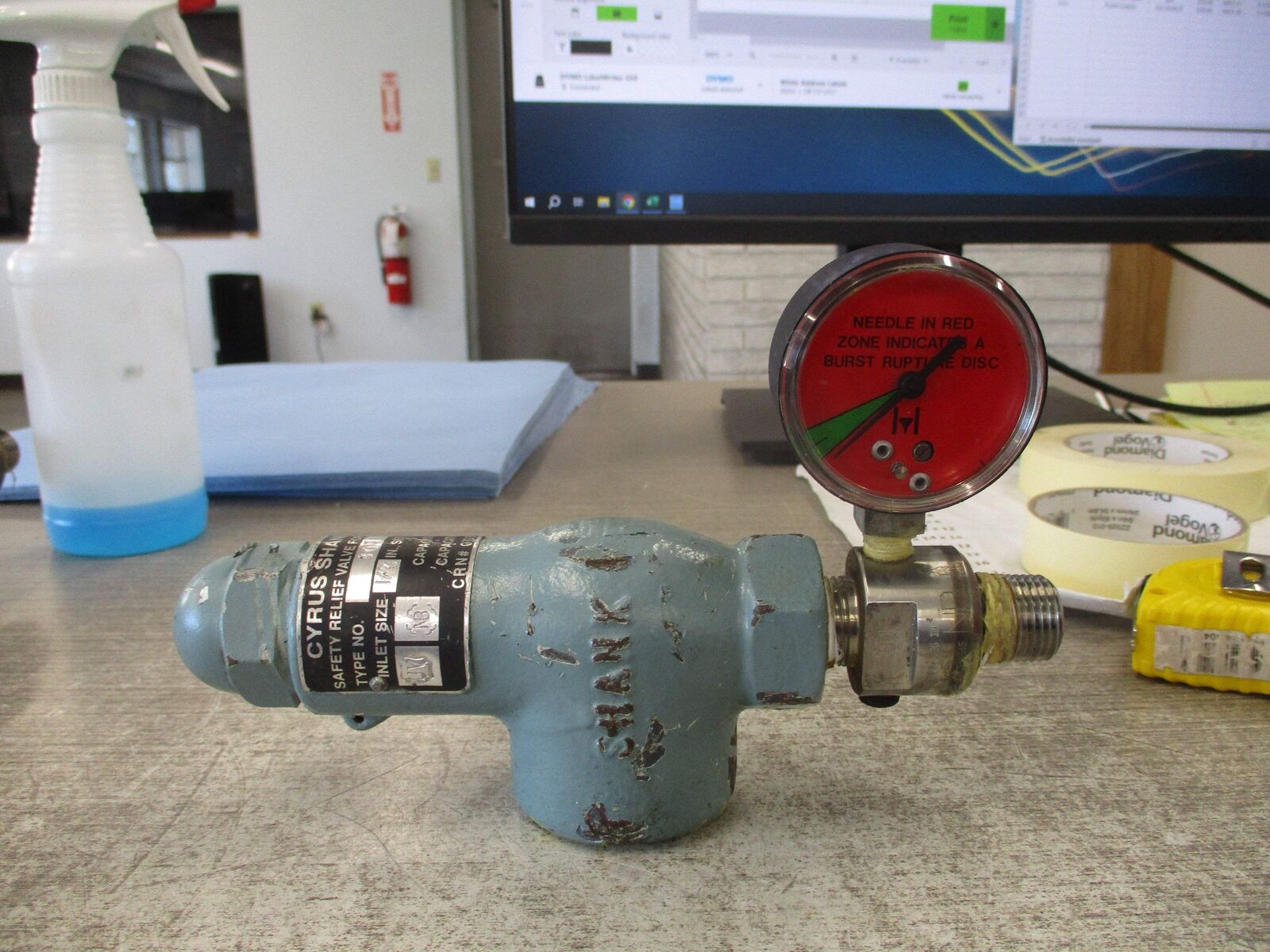 Cyrus Shank Safety Relief Valve 803 1/2" 689SCFM 300PSIG W/Gauge Used