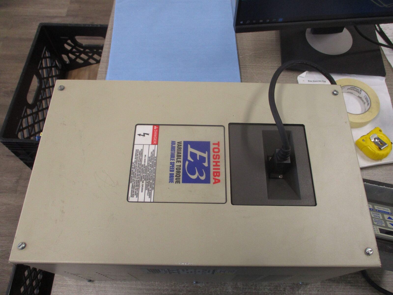Toshiba E3 AC Drive HK30AA033 10HP 3Ph Input: 208/230V 32A 3P 50/60Hz Output: 20