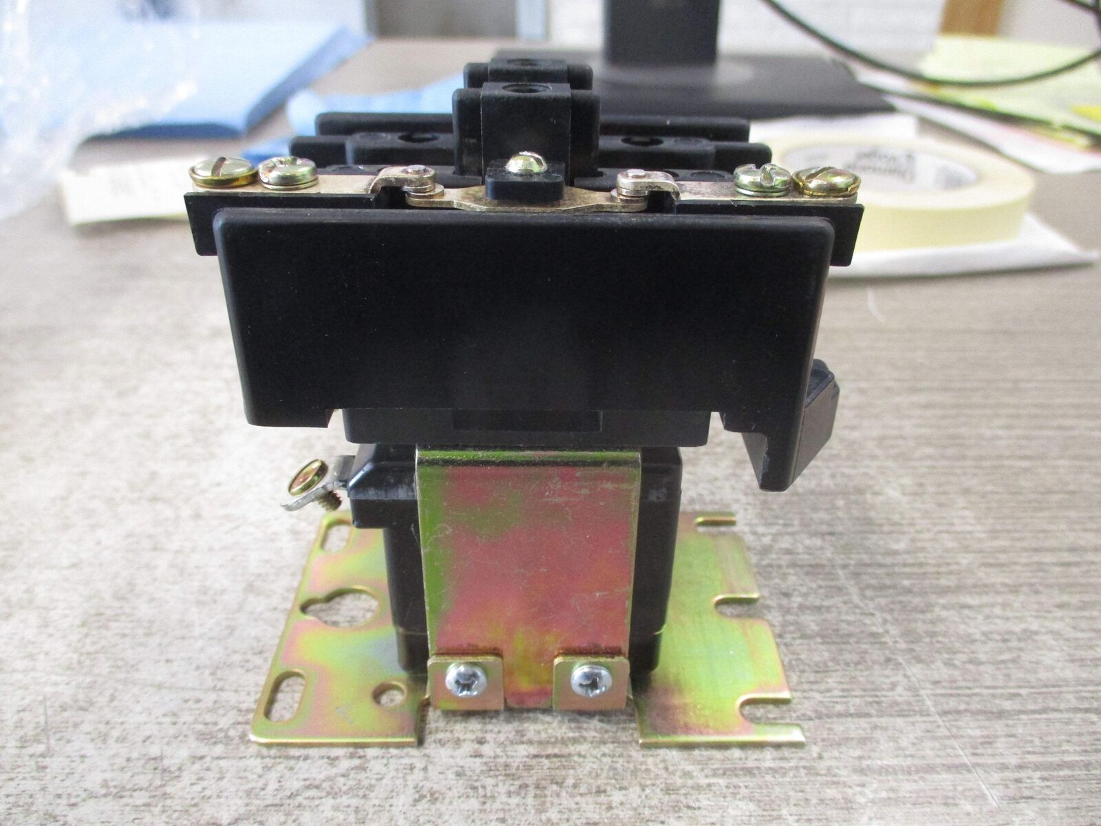 Telemecanique Contactor 2160FB220HA-2 10-12VDC Coil New Surplus