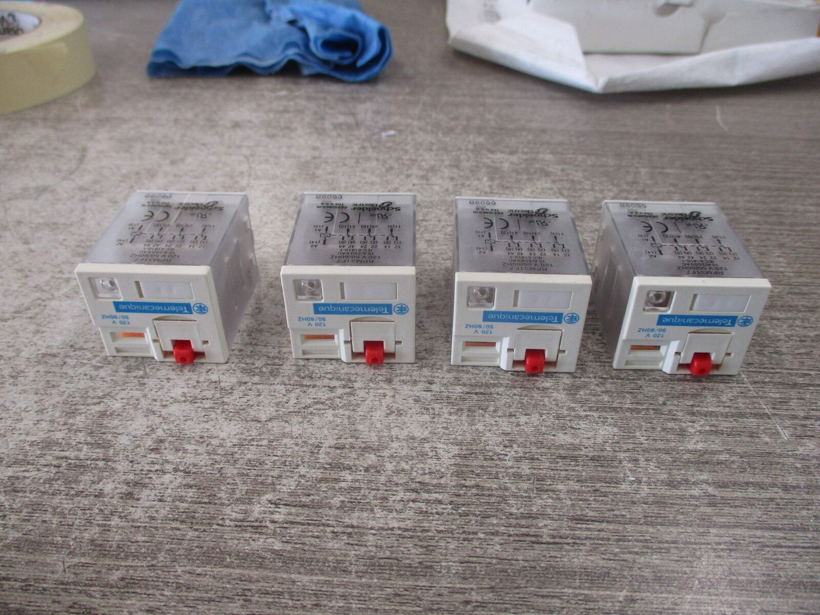 Telemecanique Relay RPM31F7 120V *Box of 4* New Surplus