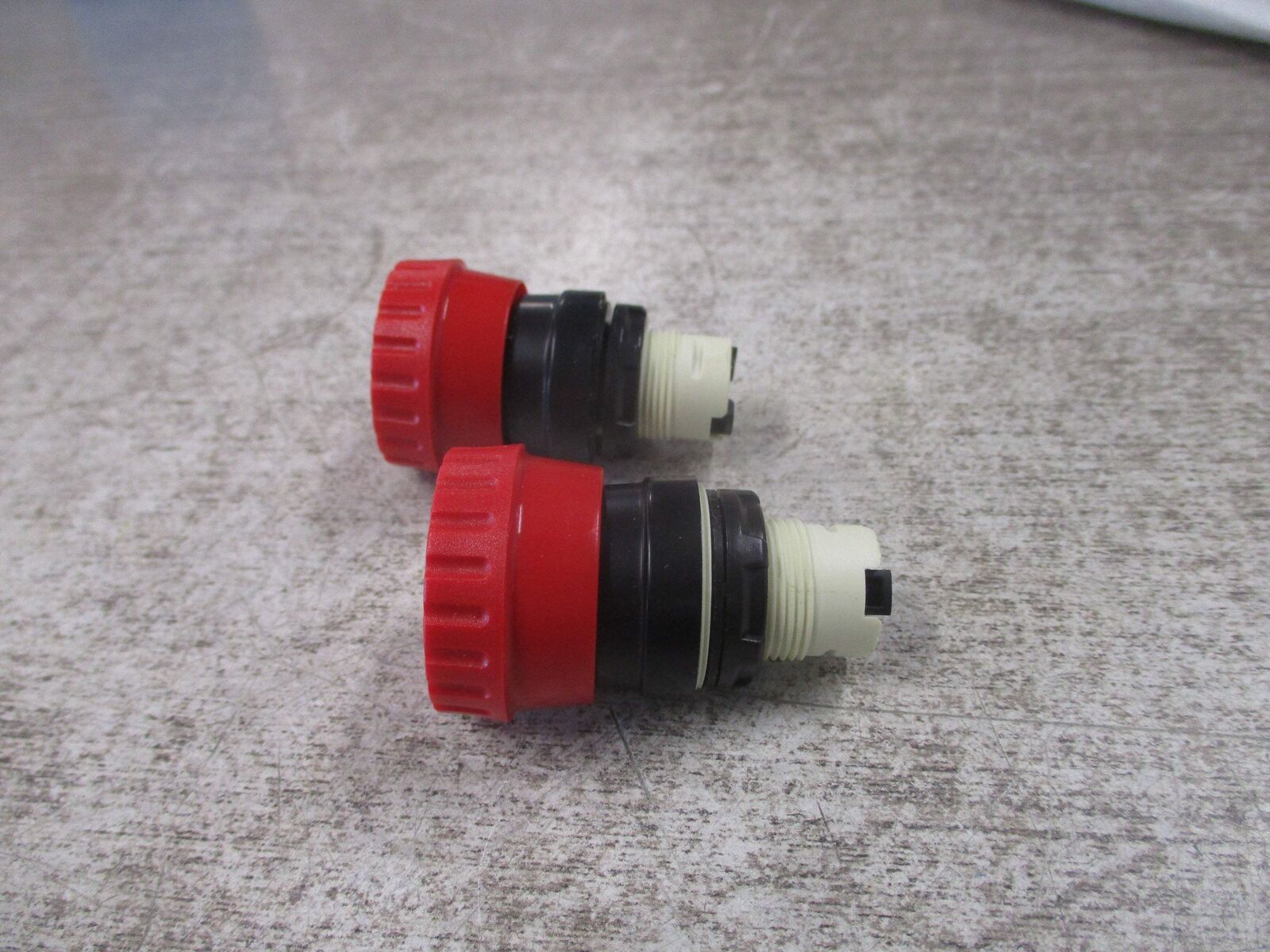 Square D Mushroom Pushbutton 9001 D8C1R Ser. A *Lot of 2* New Surplus