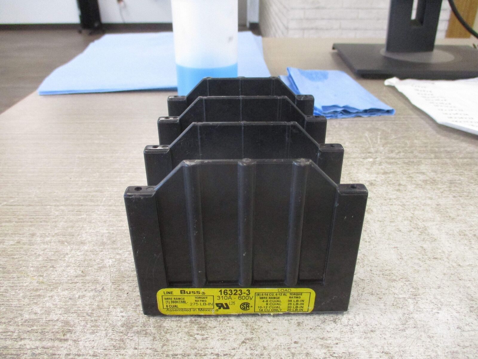 Buss Power Distribution Block 16323-3 310A 600V 3P Line (1): 350KCMIL-6 Load (6)