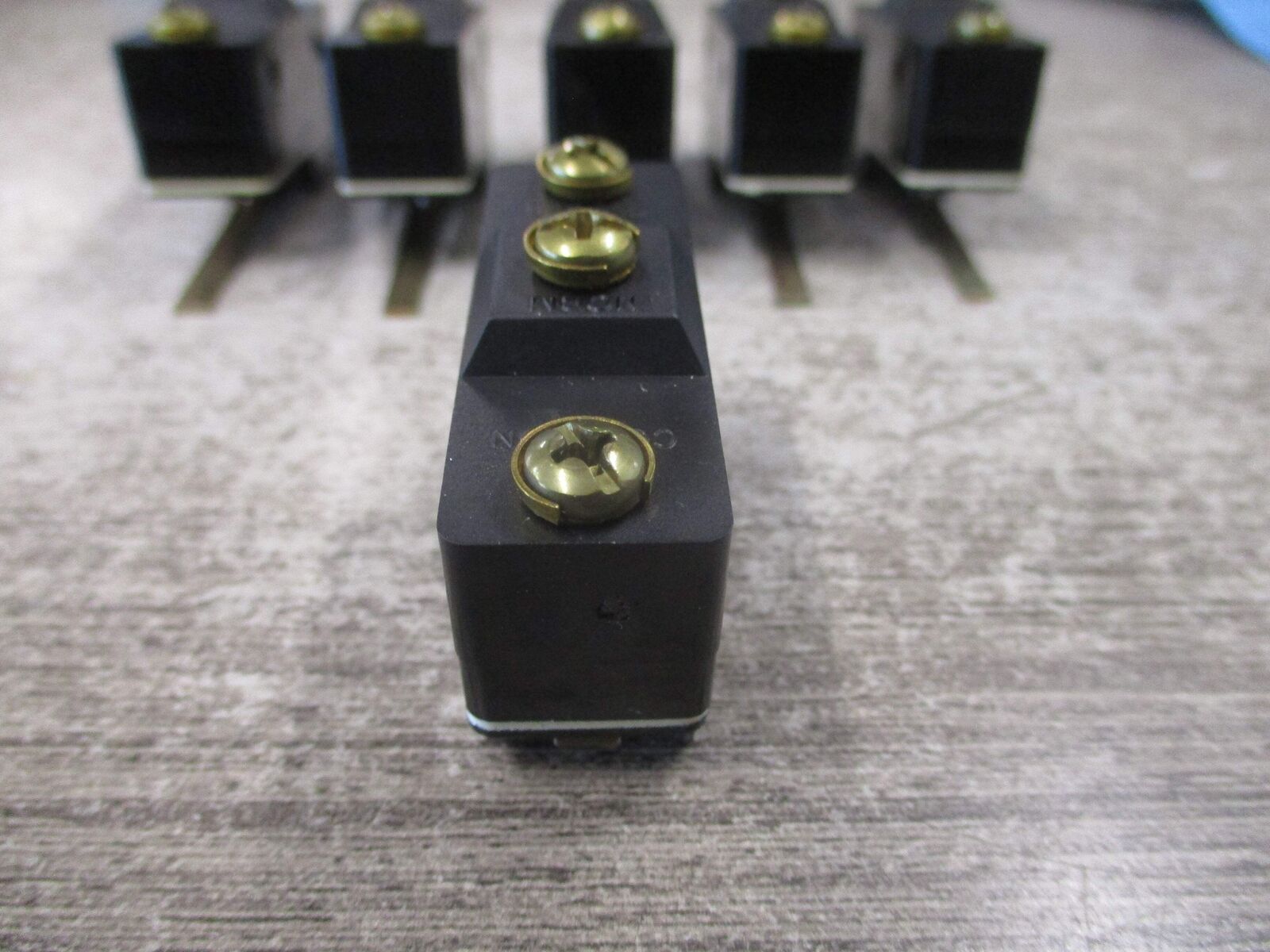 Honeywell Micro Switch Basic Switch BZ-7RW8055151-A2-S 10A 125/250/480VAC *Box o