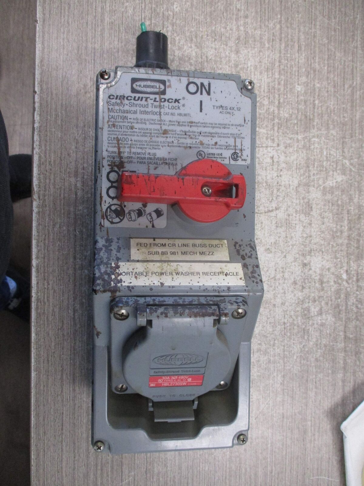 Hubbell Circuit-Lock Mechanical Interlock HBLMITL/HBL2730SW 30A 3Ph 480V Type 4X