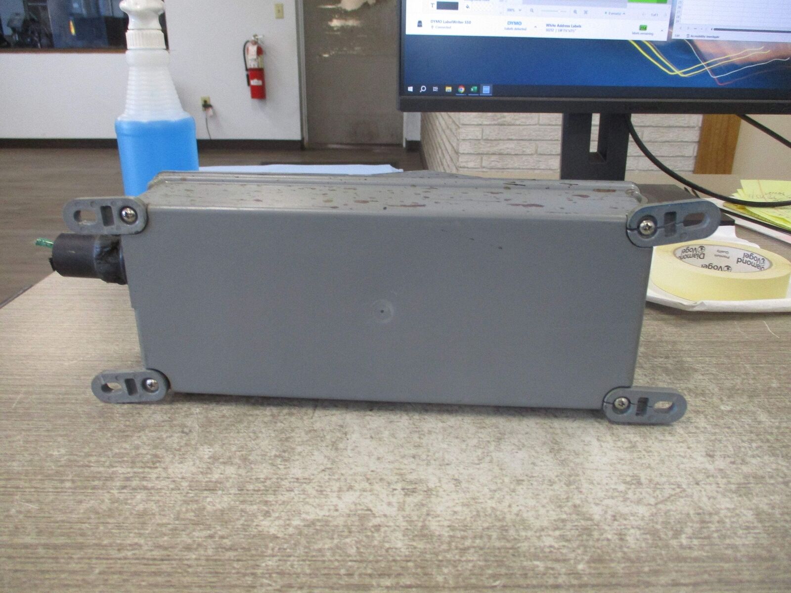 Hubbell Circuit-Lock Mechanical Interlock HBLMITL/HBL2730SW 30A 3Ph 480V Type 4X