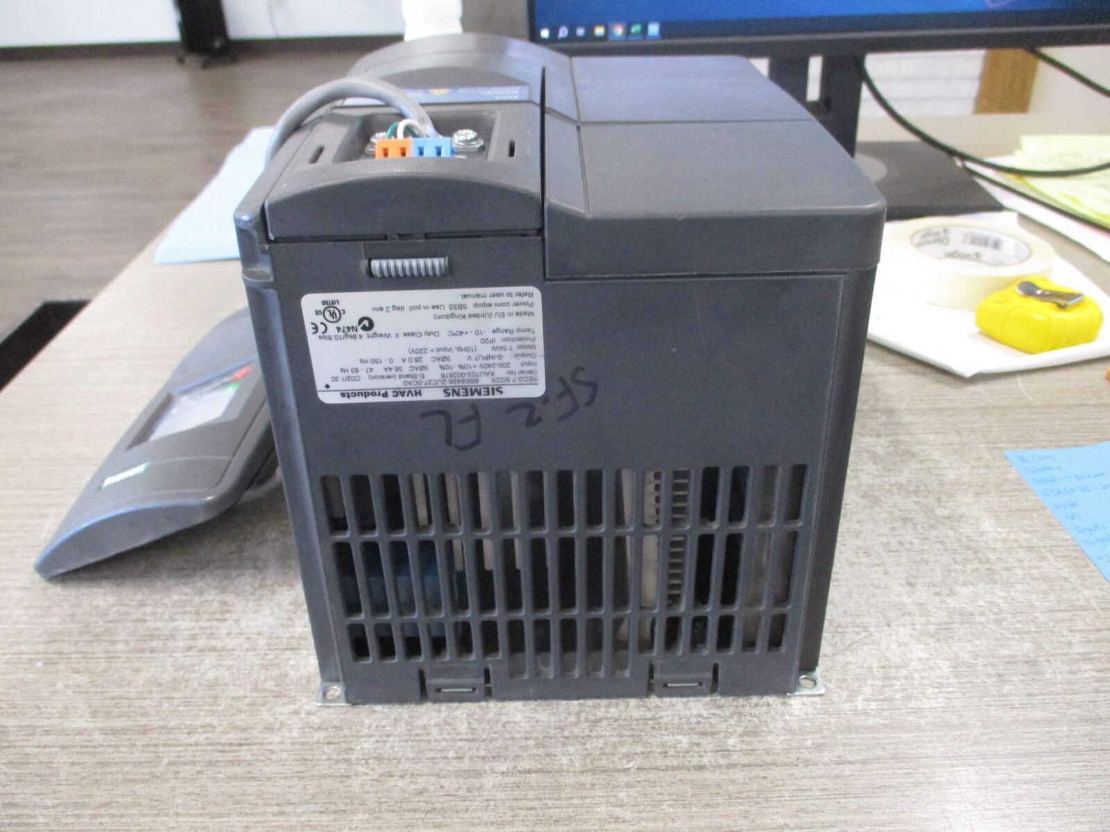 Siemens SED2-7.5/22X AC Drive 6SE6436-2UC27-5CA0 10HP 3Ph Input:200-240V +10%-10