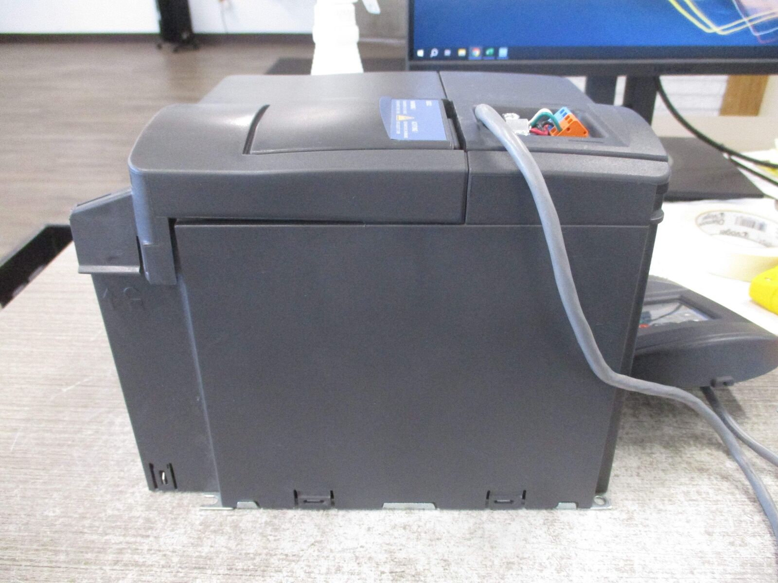 Siemens SED2-7.5/22X AC Drive 6SE6436-2UC27-5CA0 10HP 3Ph Input:200-240V +10%-10