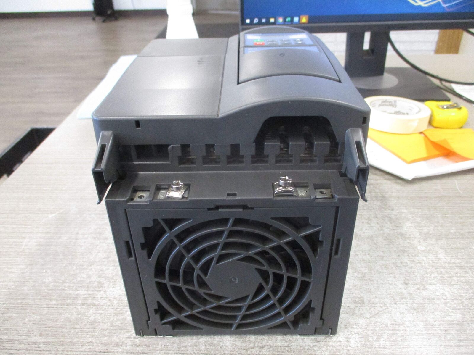 Siemens SED2-4/22X AC Drive 6SE6436-2UC24-0CA0 5PH 3Ph Input: 200-240V +10%-10%