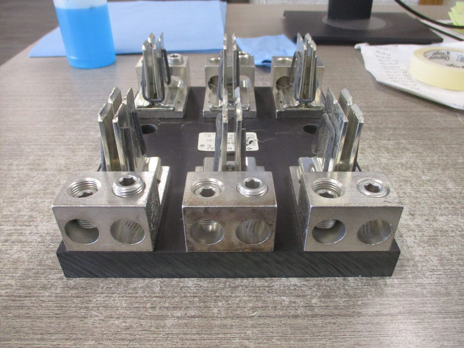 Gould Shawmut Fuse Block 64033J 400A 600V 3P Used