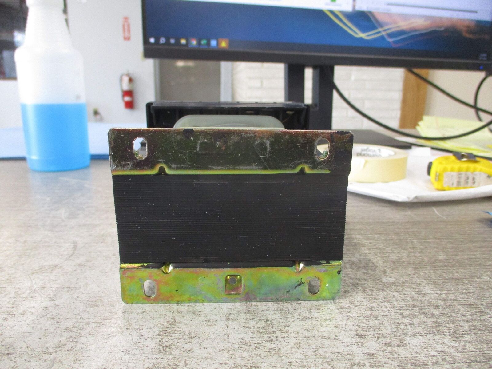 Delixi Transformer BK-150 150VA Pri: 240V Sec: 220V 50/60Hz Used