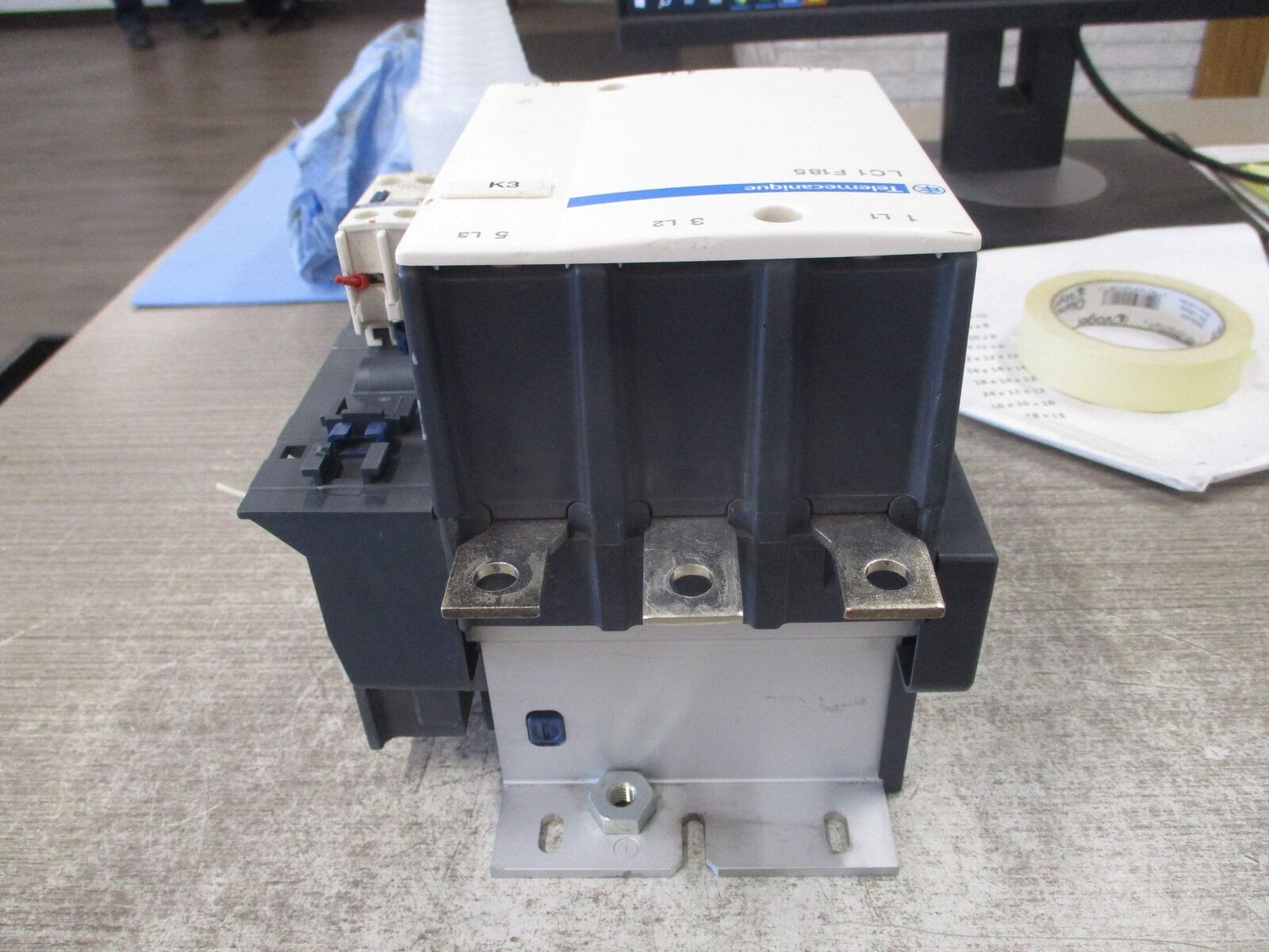 Telemecanique Contactor LC1 F185 115-120V Coil (1) Aux Contact Block Used