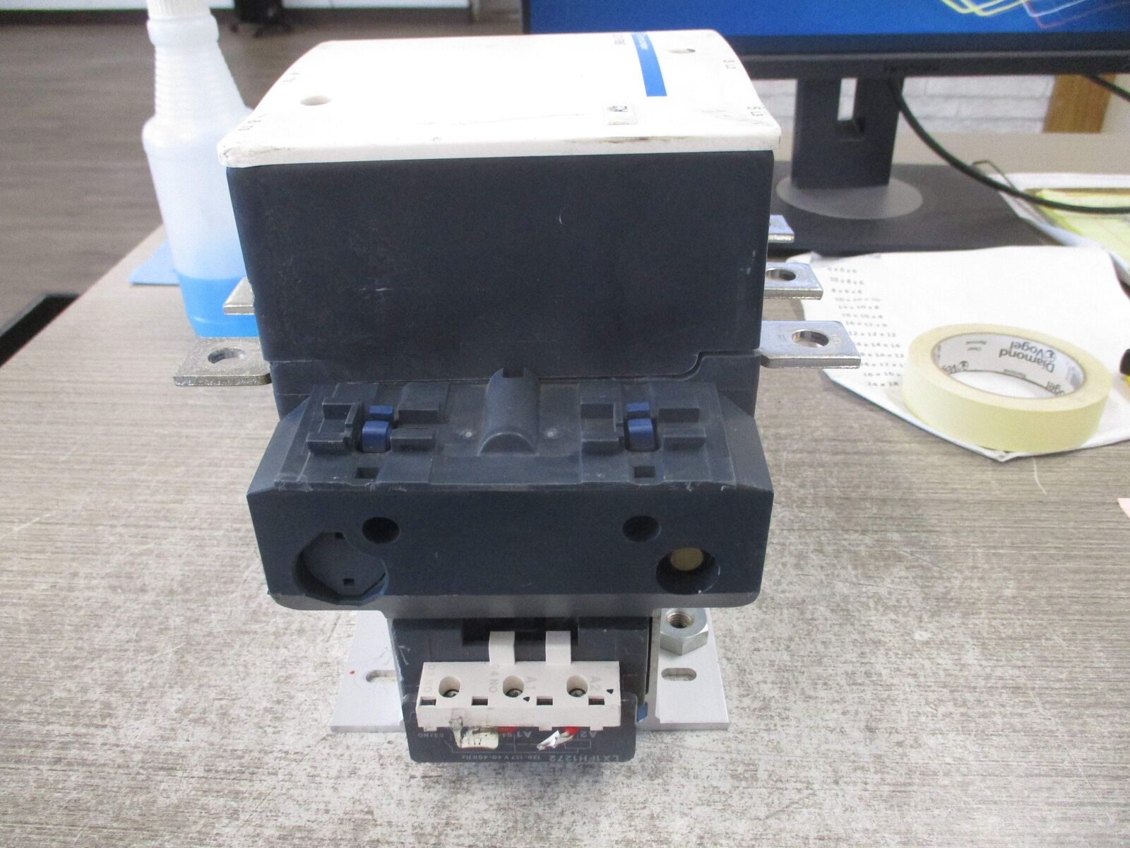 Telemecanique Contactor LC1F265 120-127V Coil 40-400 Hz 285A 600V Used