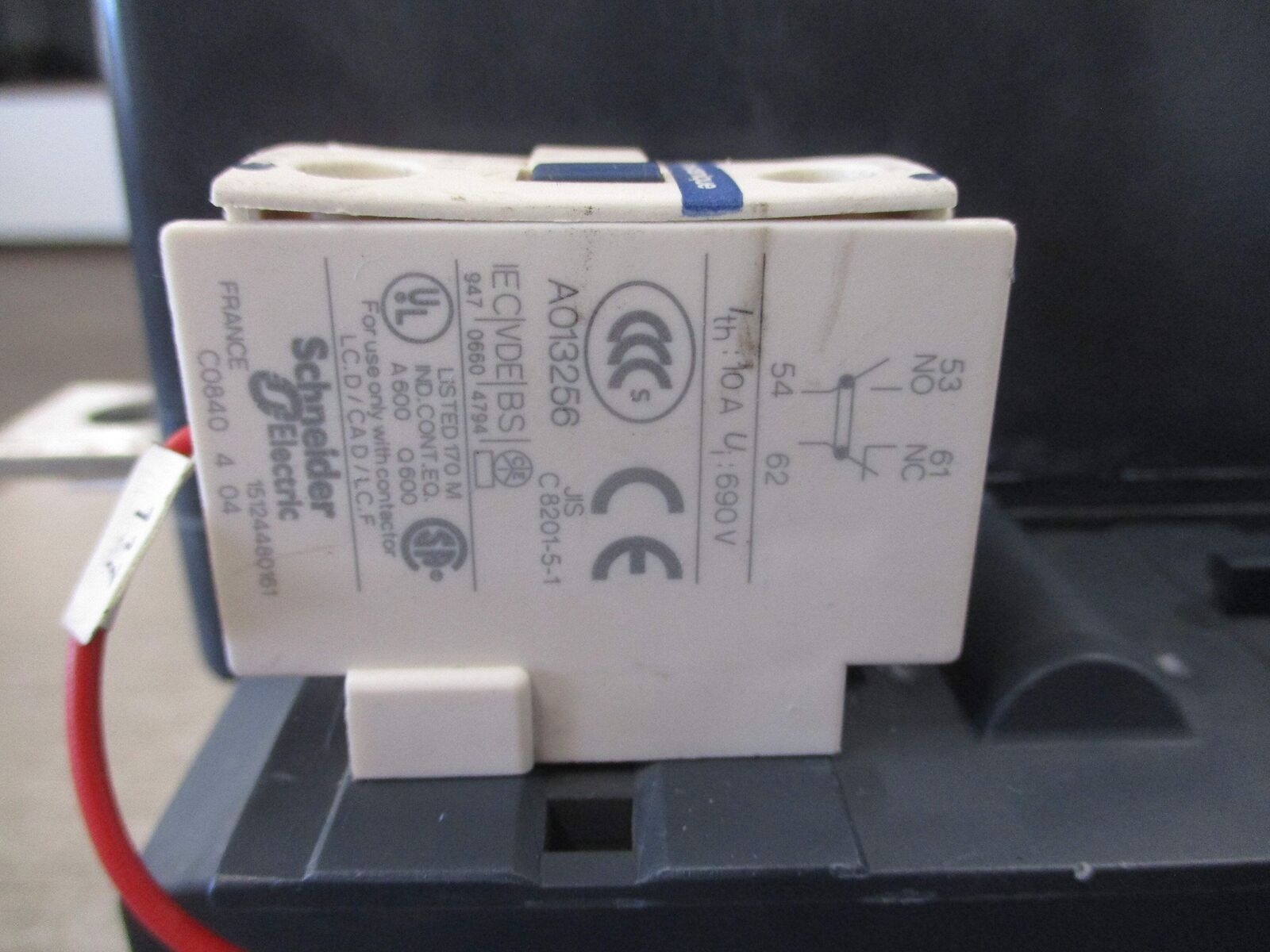 Telemecanique Contactor LC1-F330 120-127V Coil (1) Aux Contact Block Used