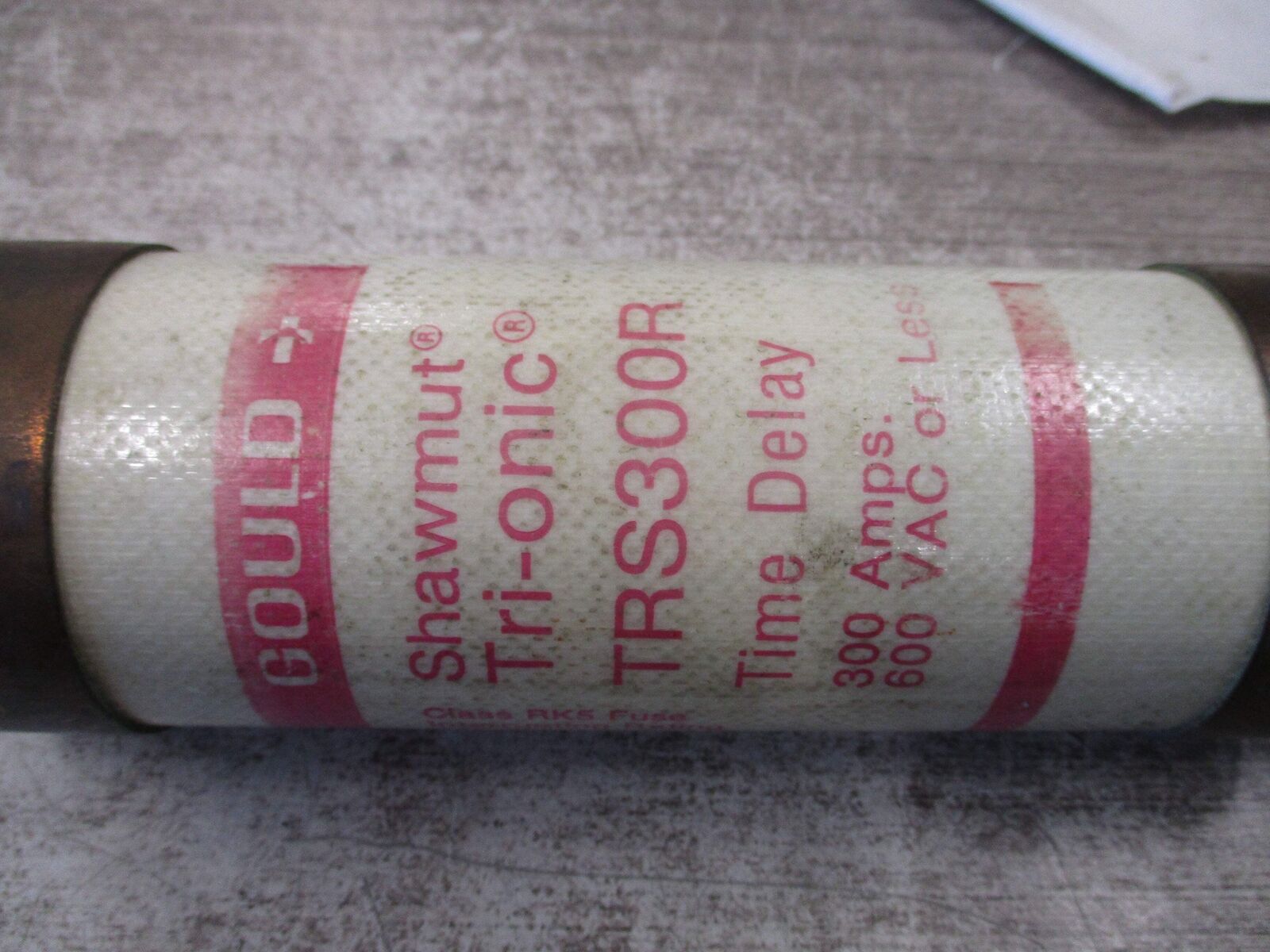 Gould Shawmut Tri-Onic Fuse TRS300R 300A 600V Used